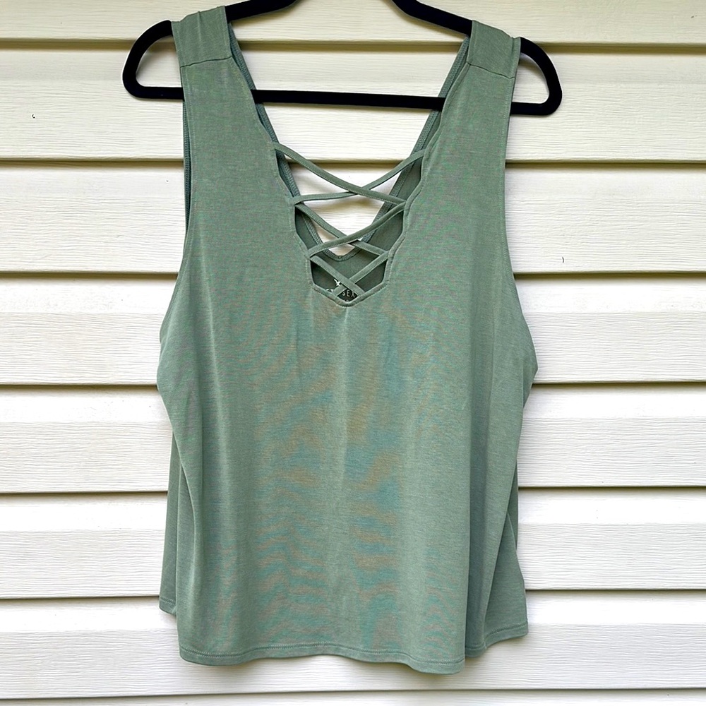 American Eagle green tank top size XL